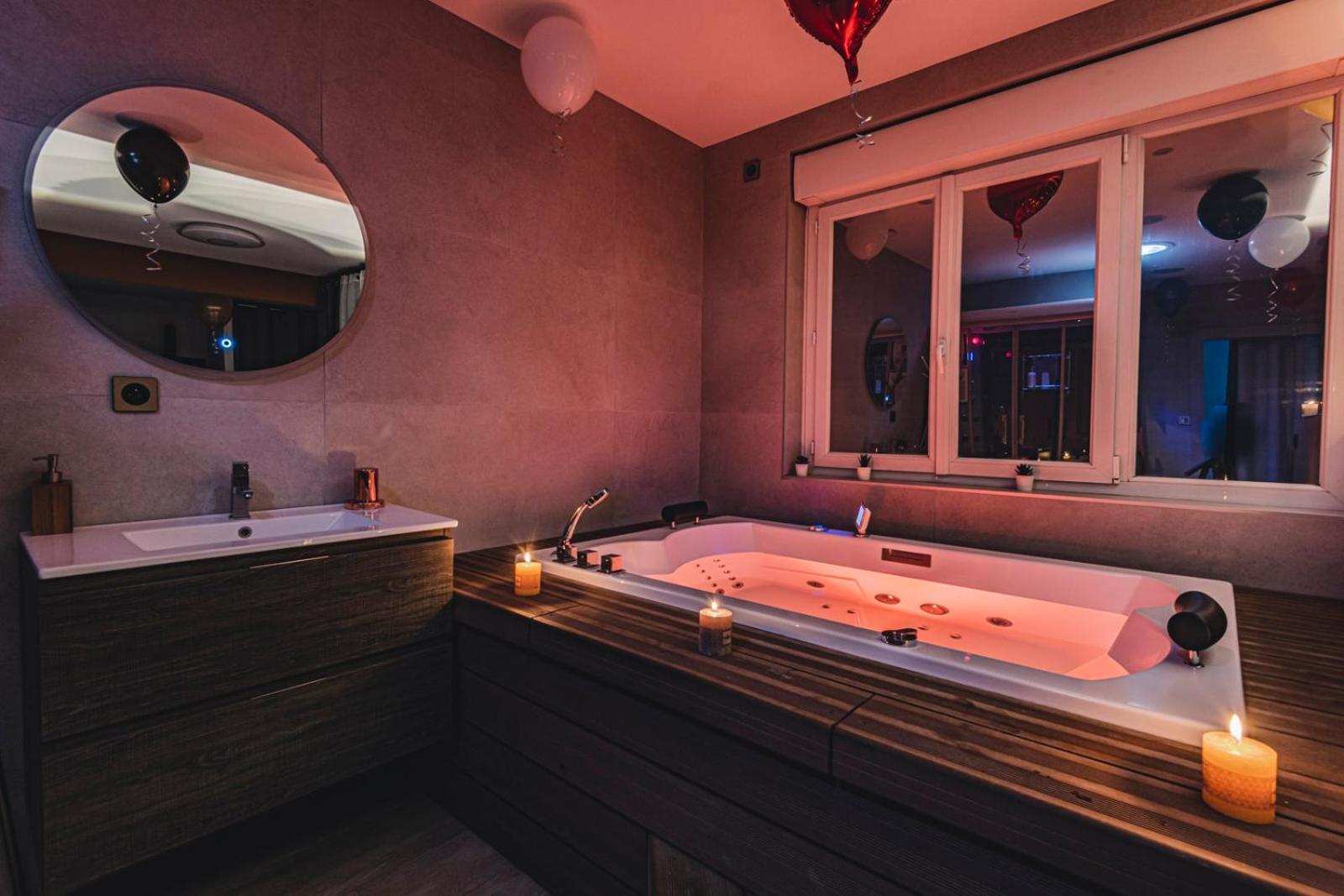 Mv Suite & Spa แร็งส์ ภายนอก รูปภาพ