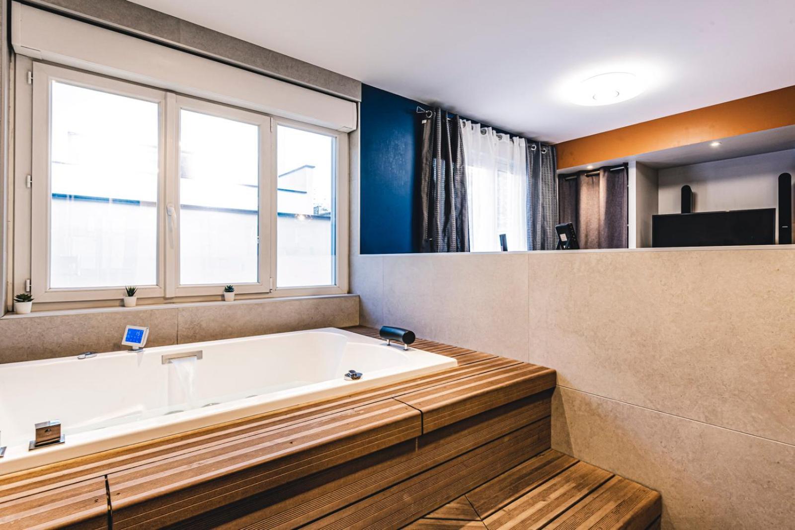 Mv Suite & Spa แร็งส์ ภายนอก รูปภาพ