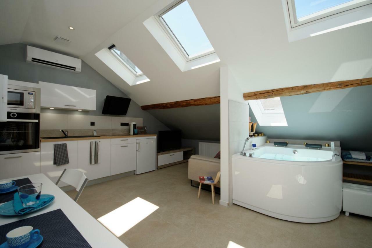 Mv Suite & Spa แร็งส์ ภายนอก รูปภาพ