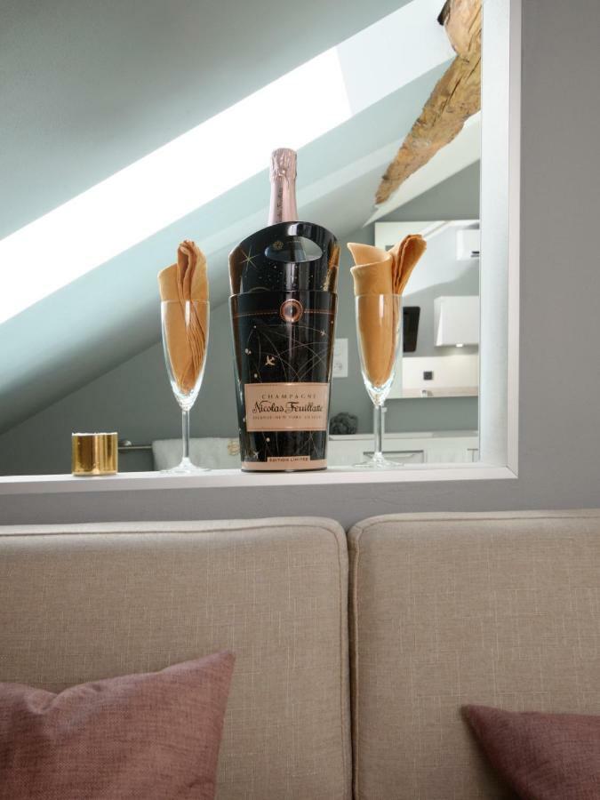 Mv Suite & Spa แร็งส์ ภายนอก รูปภาพ